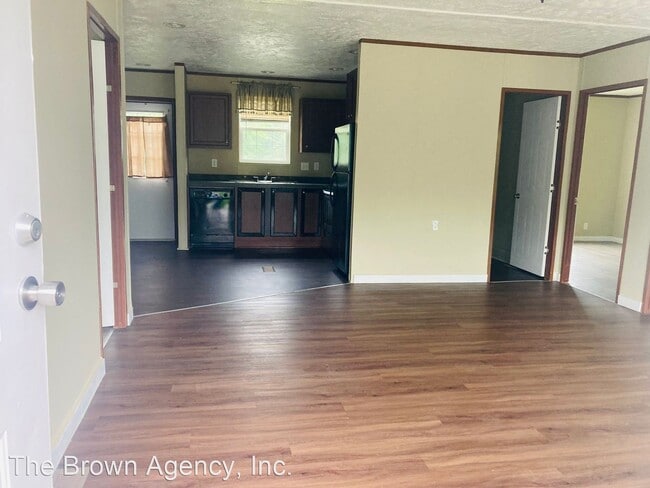 Building Photo - 3 br, 2 bath House - 126 Lee Road 706