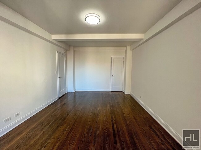 Foto del edificio - FIFTH AVENUE