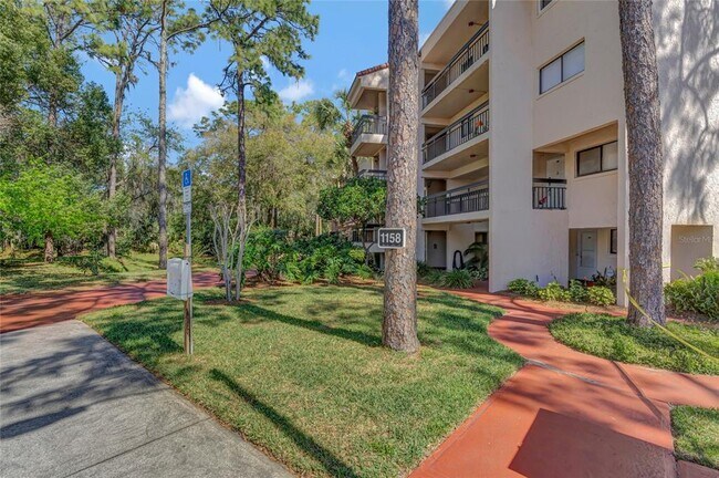 Building Photo - 1158 Carmel Cir