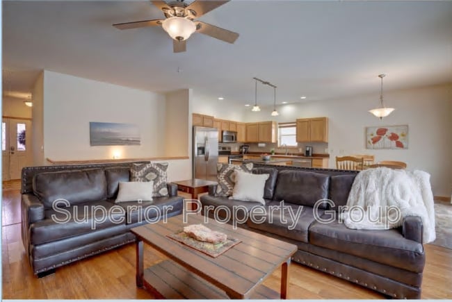 Foto del edificio - 238 Wind Stone Dr