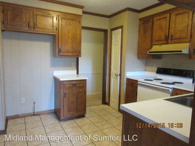 Building Photo - 930 Trailmore Cir