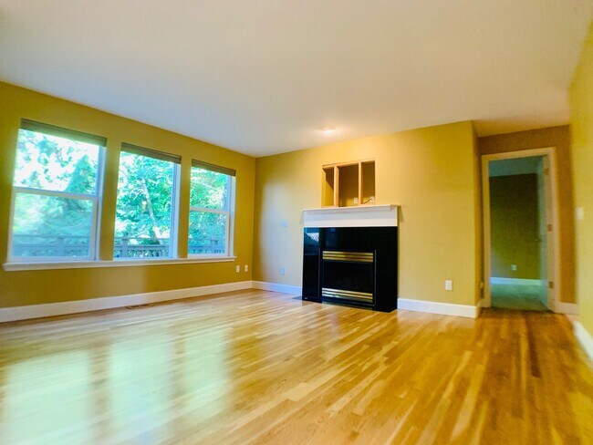 Building Photo - Great Home For Rent