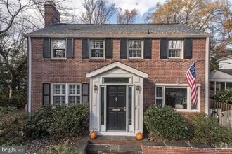Building Photo - 6007 Welborn Dr