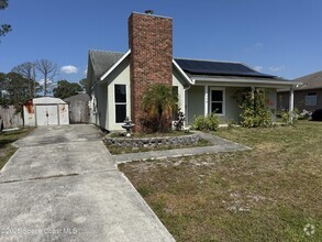 Building Photo - 114 Carmelite Ave NW