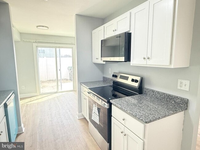 Building Photo - 1 Lehigh Ct