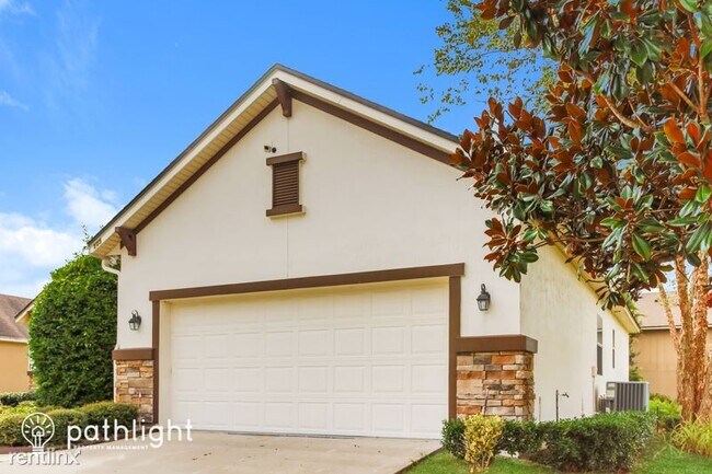 Foto del edificio - 4 br, 3 bath House - 105 Prince Albert Avenue