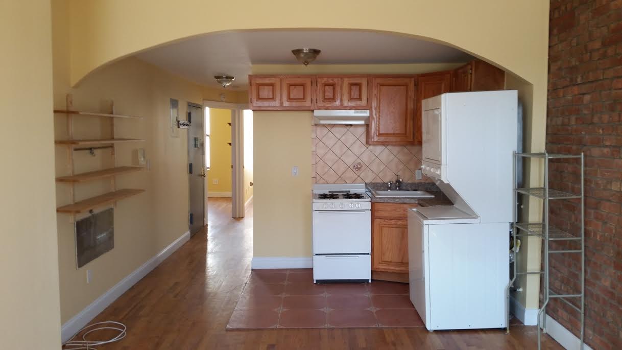 Building Photo - PRIME!! Charming 3Bedrooms - 2Bathrooms