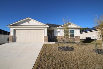 Building Photo - 258 Fawn Ridge Dr