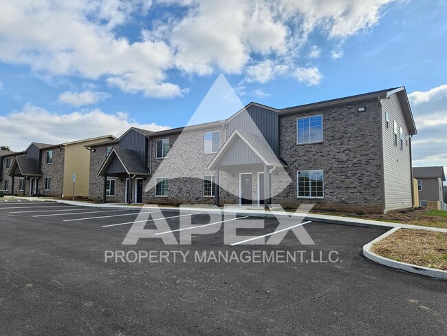 Foto del edificio - AVALON TOWNHOMES – BRAND NEW 2 Bd/2.5 Ba T...