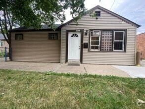 Building Photo - 3238 N Leclaire Ave