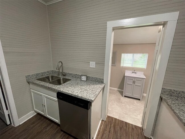 Building Photo - 7012 FM 1952