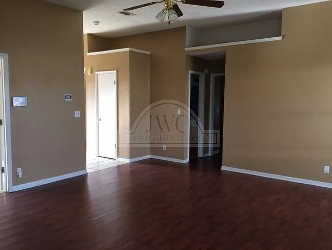 Foto del edificio - 2101 Ruger Dr