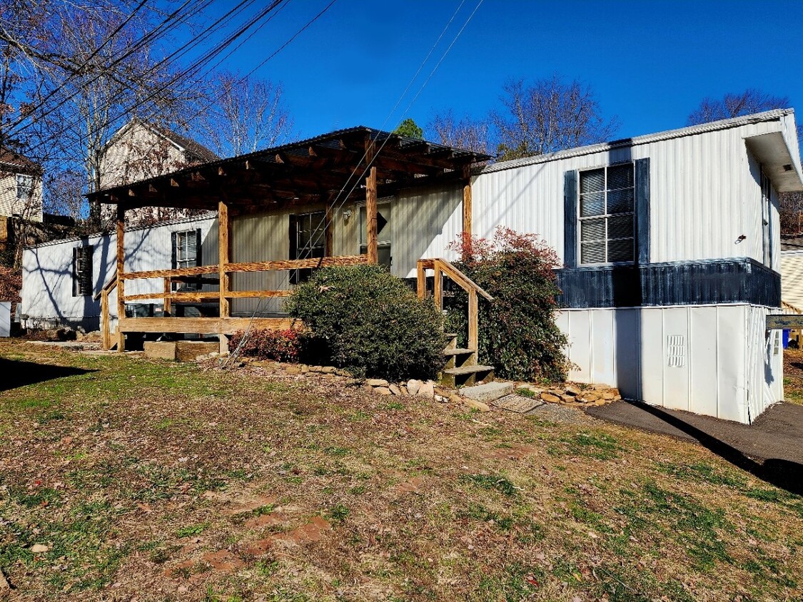Primary Photo - 2729 Forest Edge Way