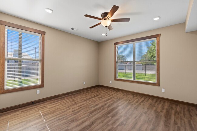 Foto del edificio - 204 Riverview Dr