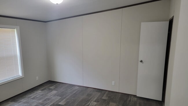 Building Photo - 32744 Carolee Cir