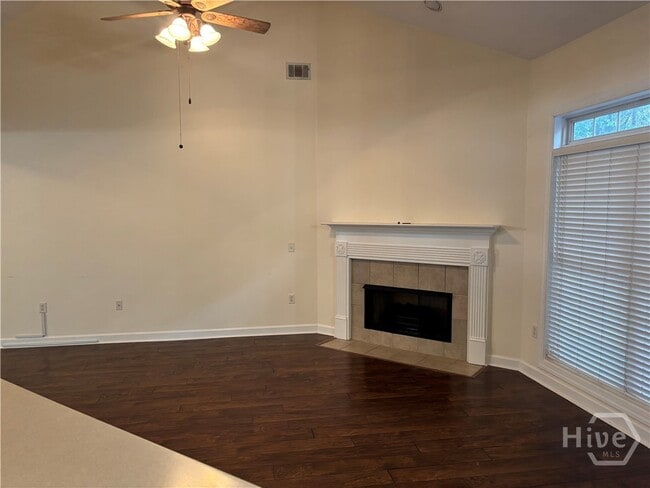 Building Photo - 113 Sabal Ln