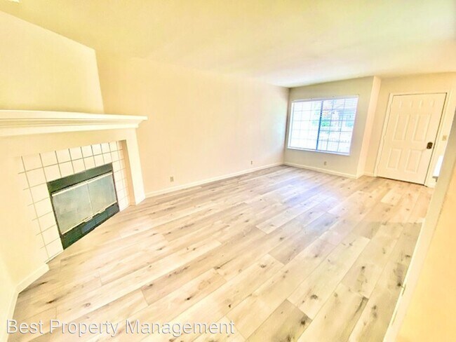Building Photo - 3 br, 2 bath House - 7449 Oxford Cir