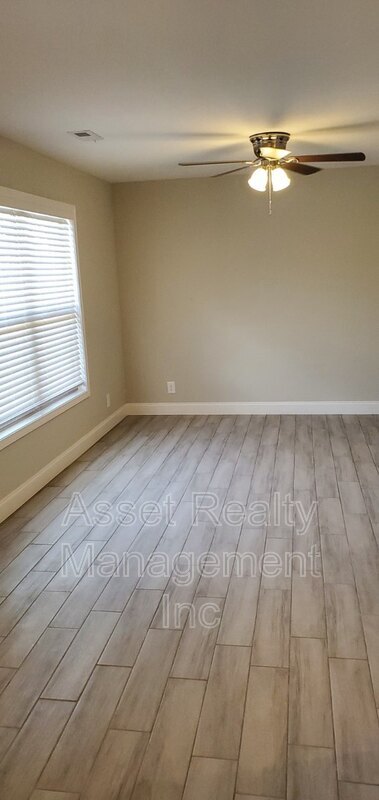 Foto del edificio - 101 Howard Ln