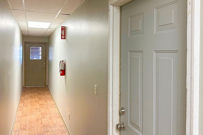 Building Photo - 300 Broadway St