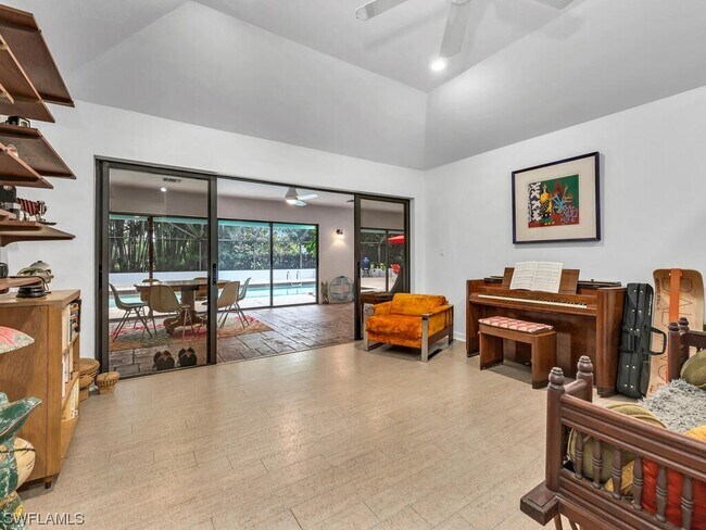 Foto del edificio - 4324 Butterfly Orchid Ln