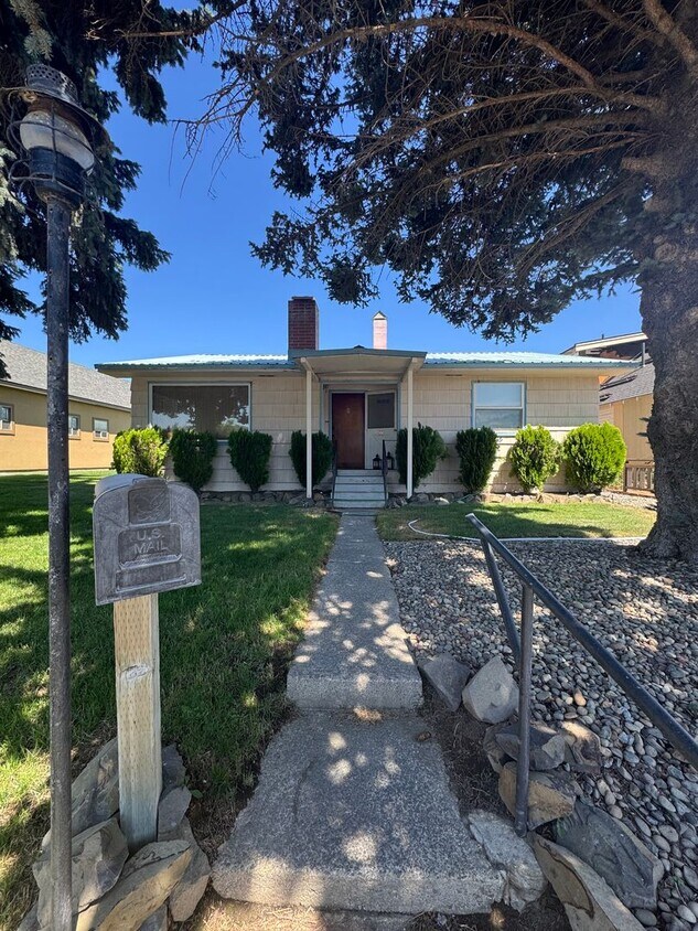 Foto principal - 505 W 10th Ave
