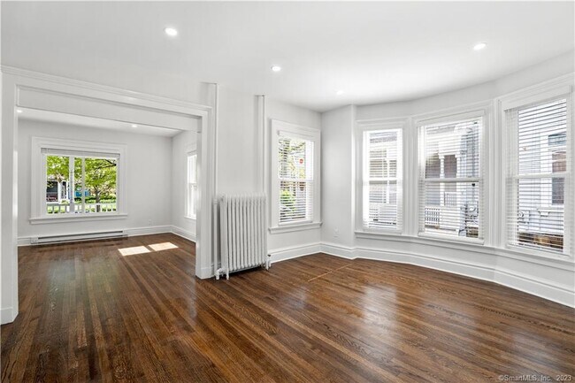 Foto del edificio - 318 Humphrey St