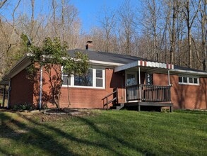 Building Photo - 561 Williams Ave
