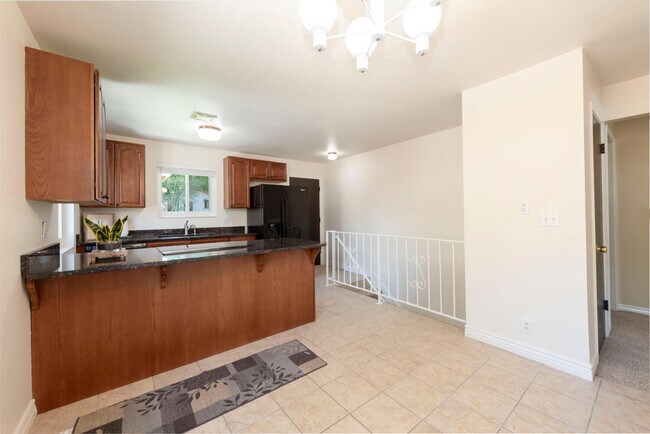 Cocina - 5085 S 2870 E
