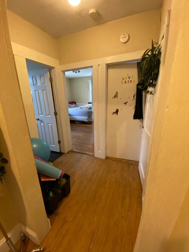Primary Photo - 22 Chiswick Rd
