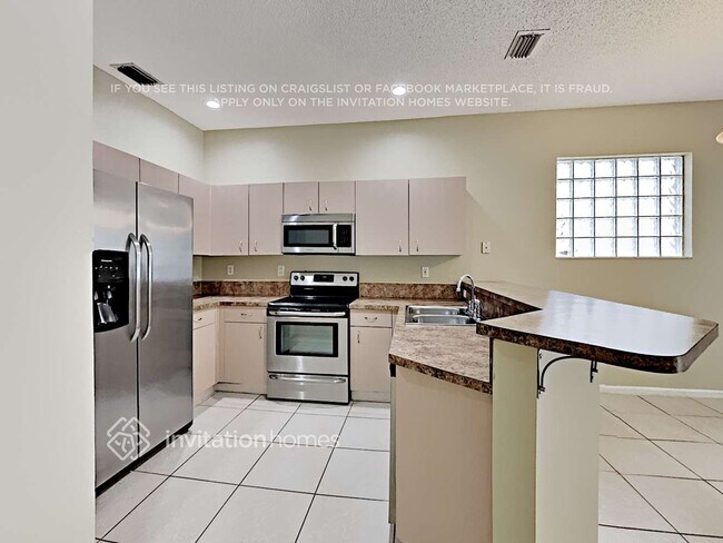 Foto del edificio - 4845 NW 20th Pl