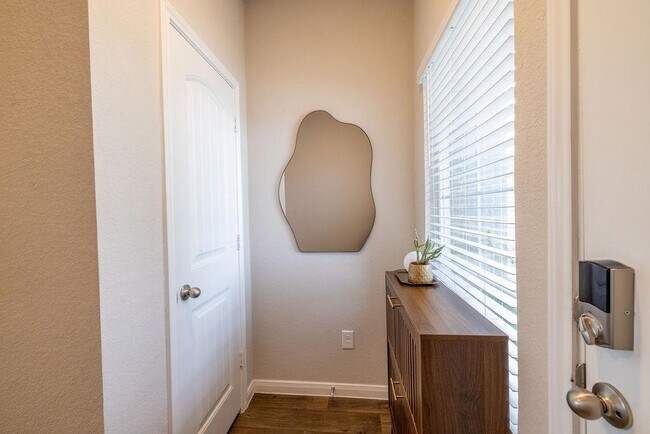 Building Photo - 393 Apache Plum Dr