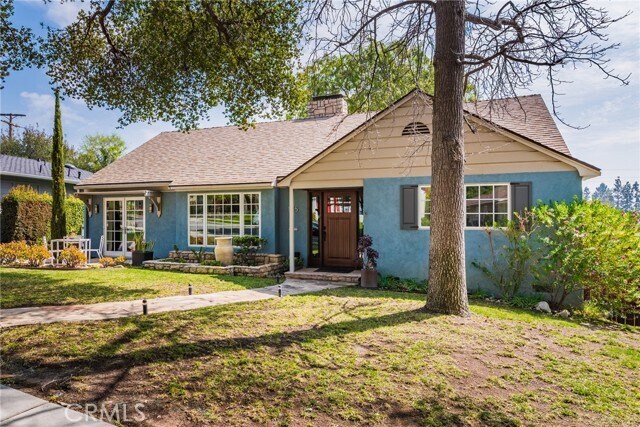Foto del edificio - 1215 Oak Cir Dr