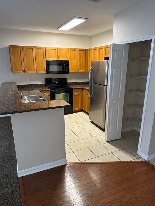 Foto del edificio - 7522 39th Pl N