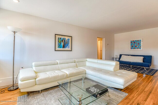 Foto del edificio - 1706 Park Ave