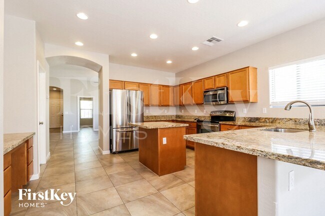 Building Photo - 1127 S 220th Dr
