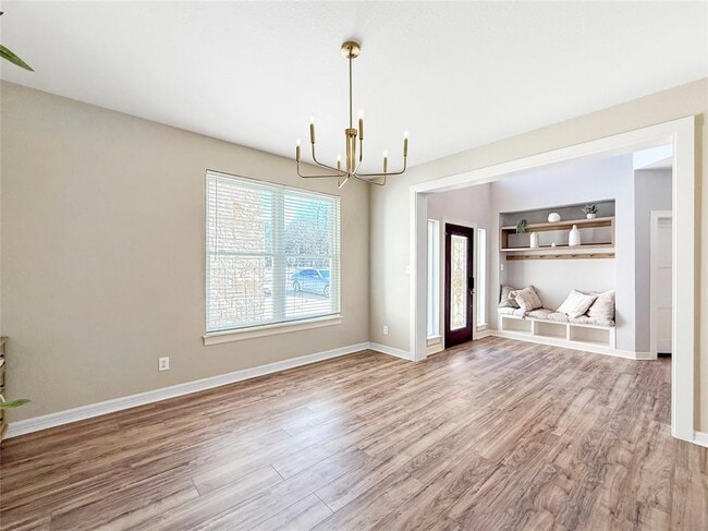 Building Photo - 1005 Overlook Bend