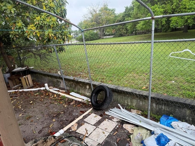 Photo - 6019 Hayes St Townhome