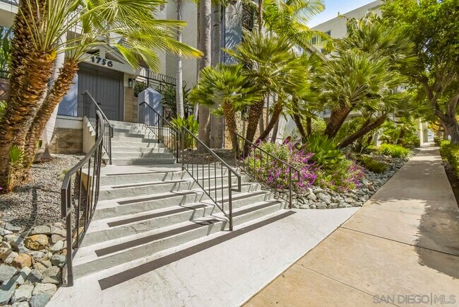 Foto del edificio - 1756 Essex St