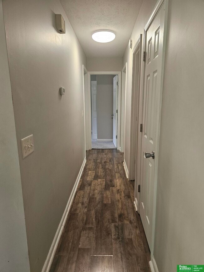Foto del edificio - 4318 N 129th St