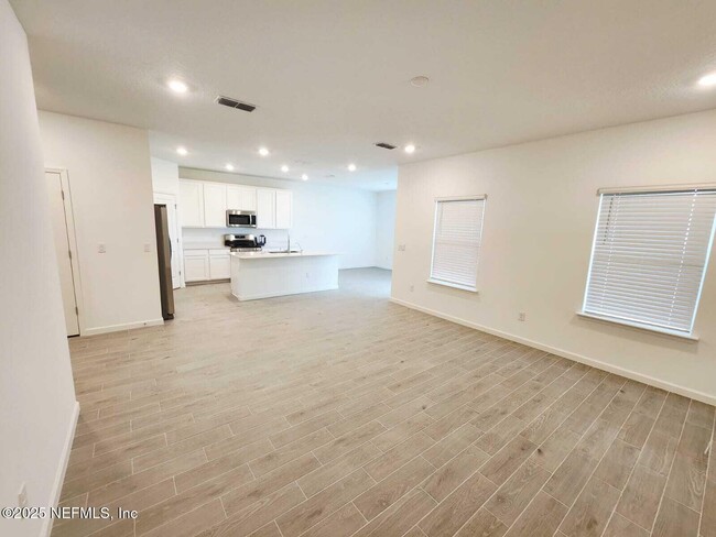 Foto del edificio - 6232 Mare Ave