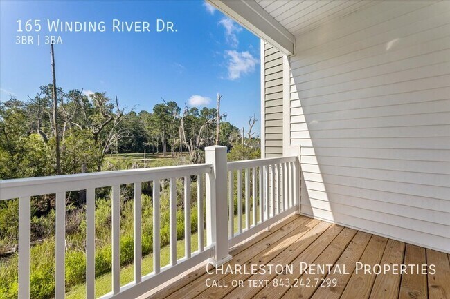 Foto del edificio - 165 Winding River Dr