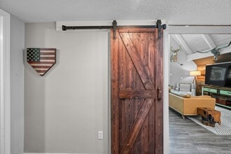 Building Photo - 446 Fantasy Ln