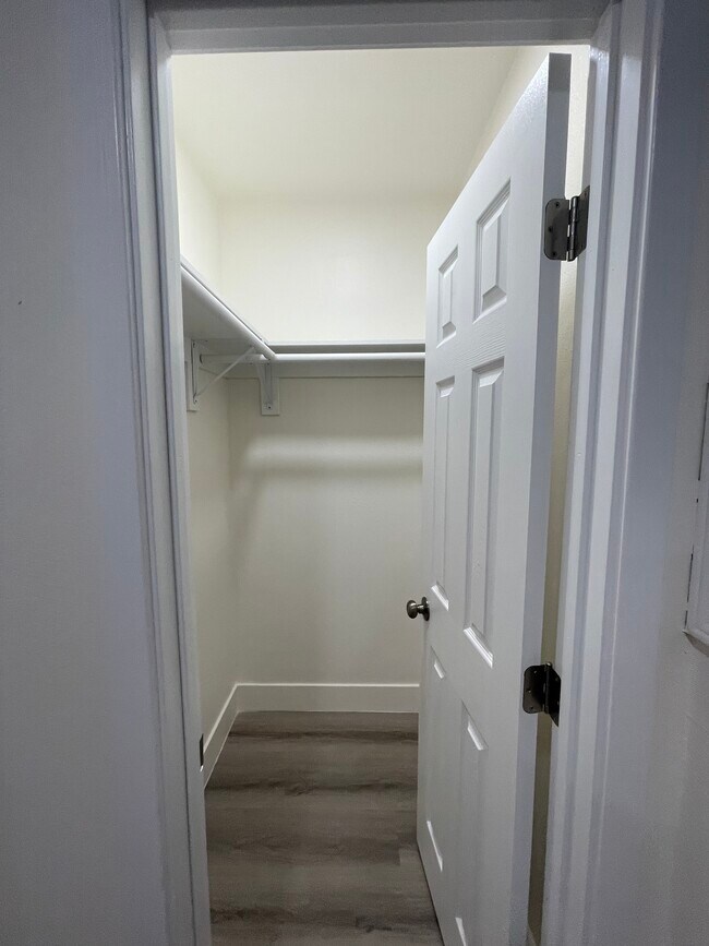 Foto del edificio - 1405 Sherrill St