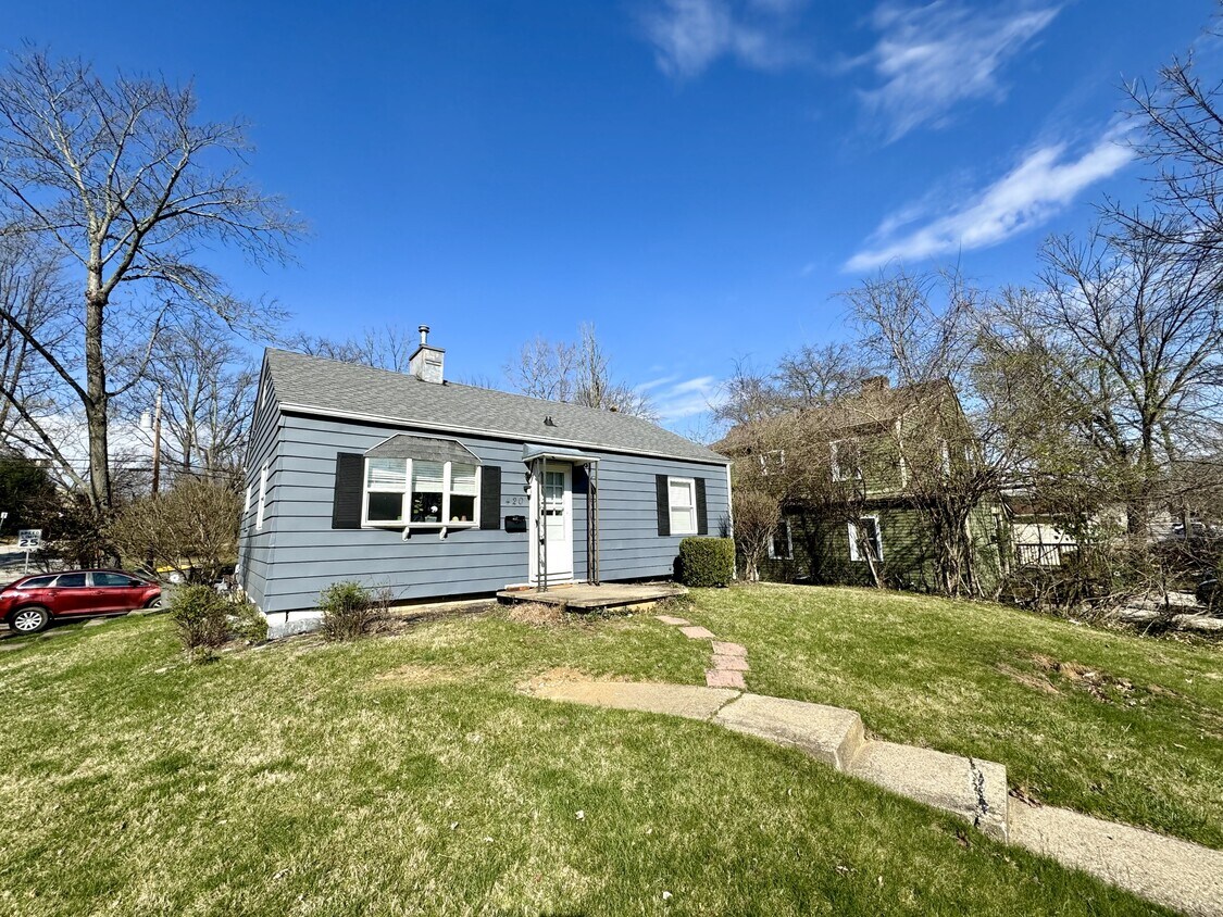 Primary Photo - 420 S Mitchell St