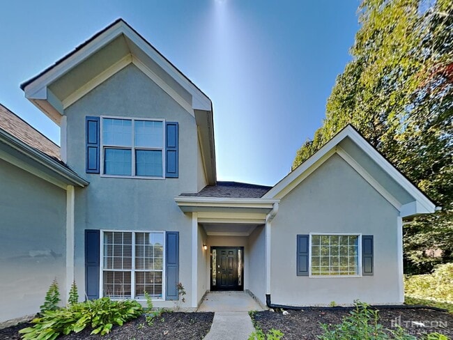 Building Photo - 150 Woodlake Dr
