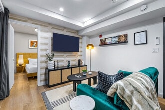 Building Photo - 168 McCaul St