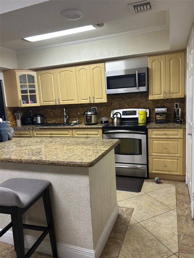 Foto del edificio - 8401 SW 107th Ave