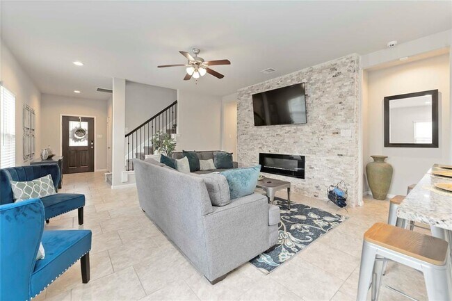 Foto del edificio - 1415 Woods Lake Ct