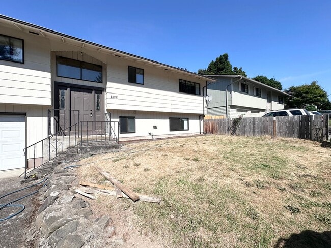 Foto del edificio - 4 Bed 3 Bath plus an Office Home in Kelly ...