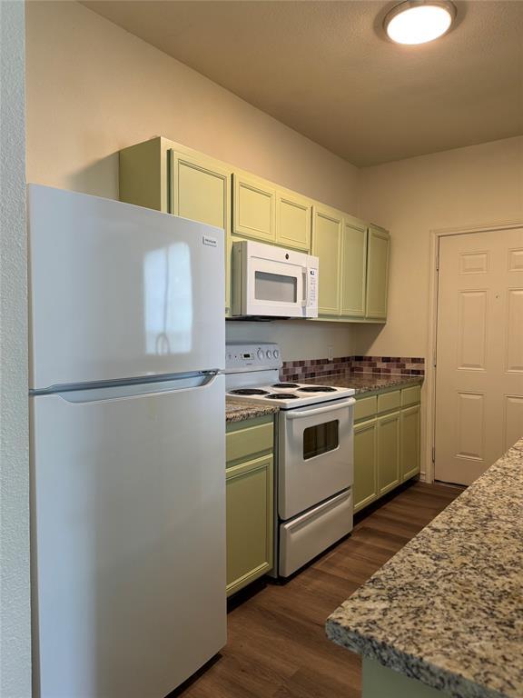 Foto del edificio - 220 Sandstone Dr